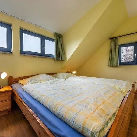Holiday home Im Idyllischsten Winkel Ruegens *